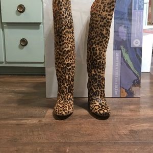 NWOB Gianni Bini Jellenia Over-The-Knee Leopard Print Boots